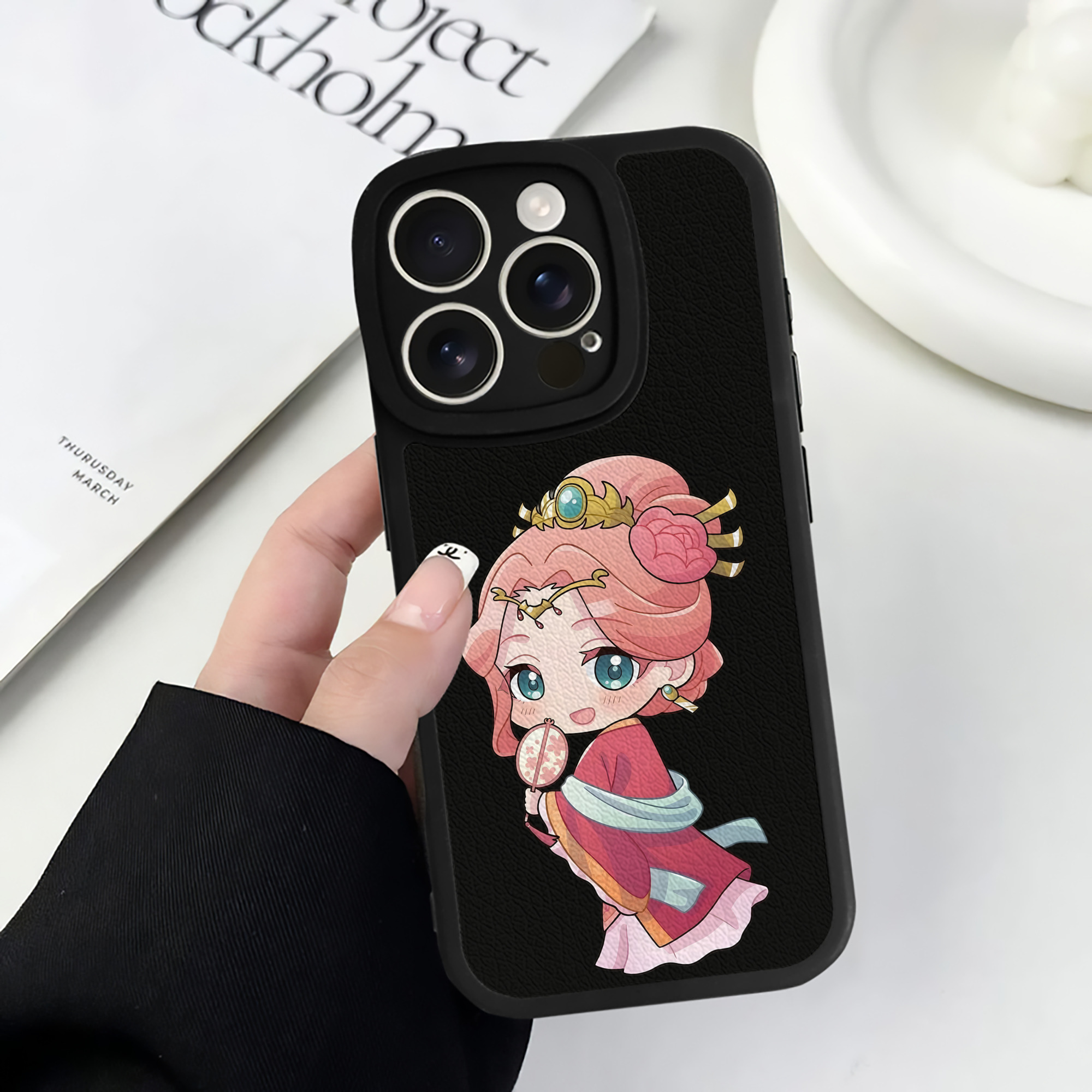 薬屋のひとりごと The Apothecary Diaries 【iPhone 16シリーズ対応】シリコンスマホケース（レザー調） 材質：シリコン